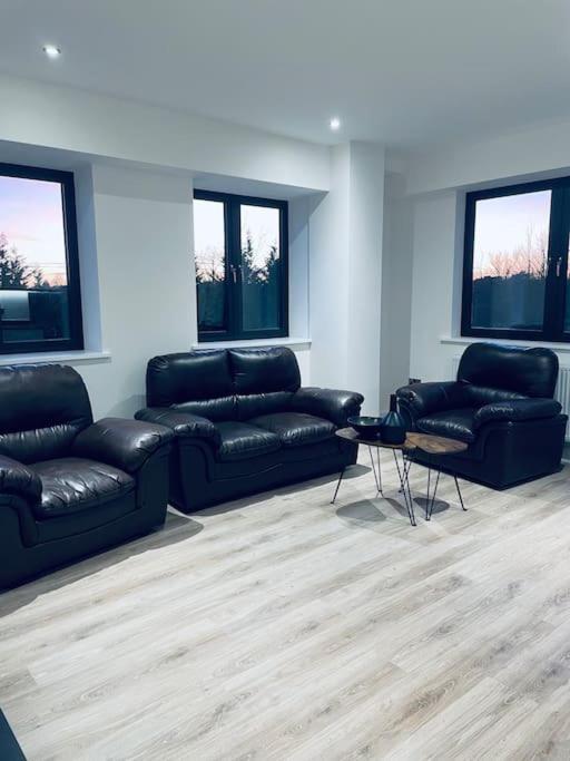 New One Bedroom Luxury Apartment In Solihull Exterior foto