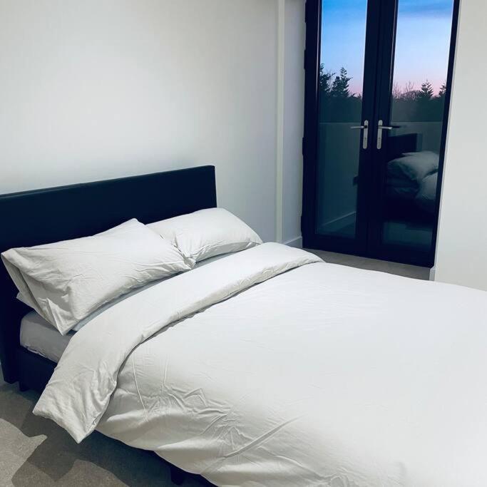 New One Bedroom Luxury Apartment In Solihull Exterior foto