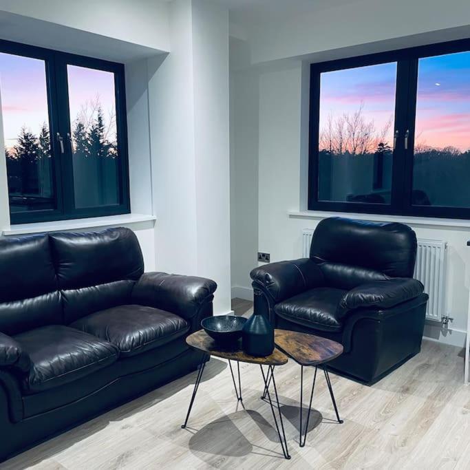 New One Bedroom Luxury Apartment In Solihull Exterior foto